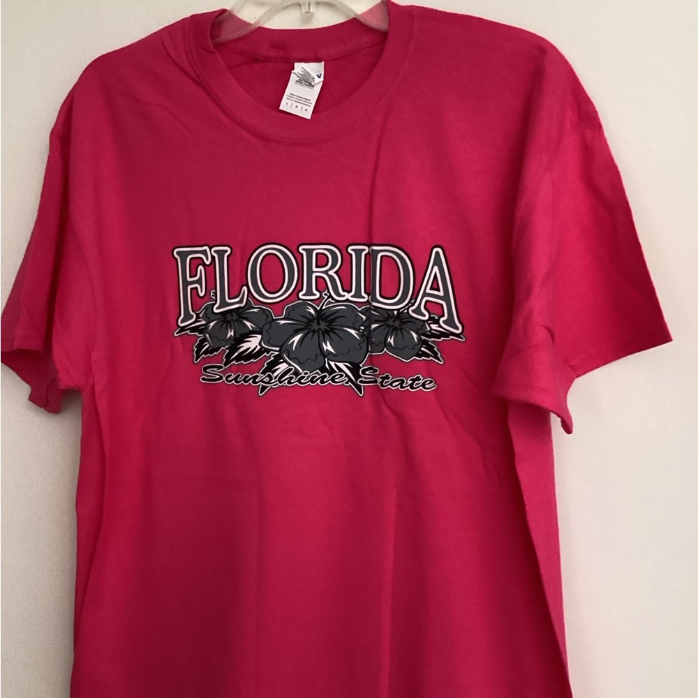 244. Gildan Hot Pink Florida Tee NWOT Unisex